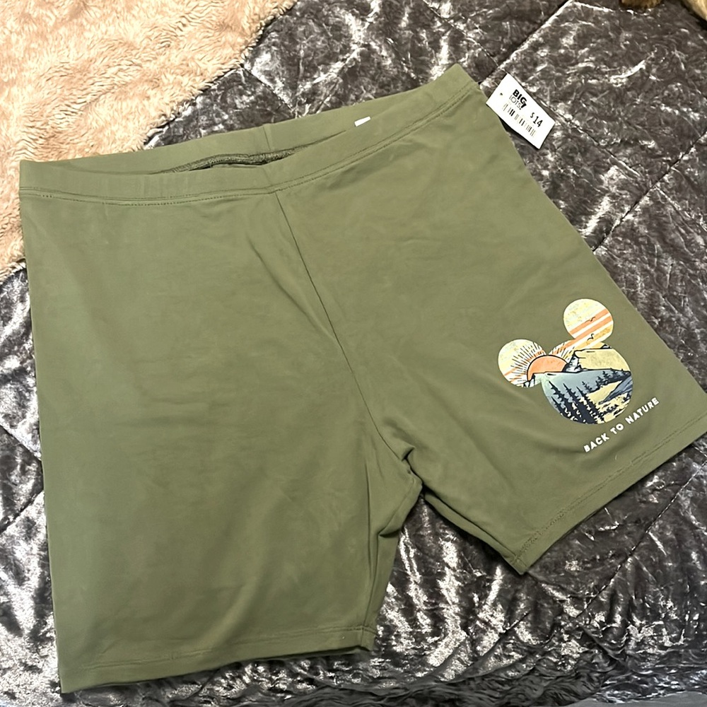 🌲Forest Green Disney shorts🌲